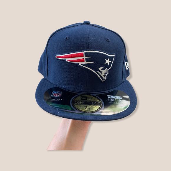 New Era Other - New era New England patriots fitted hat 7 1/8